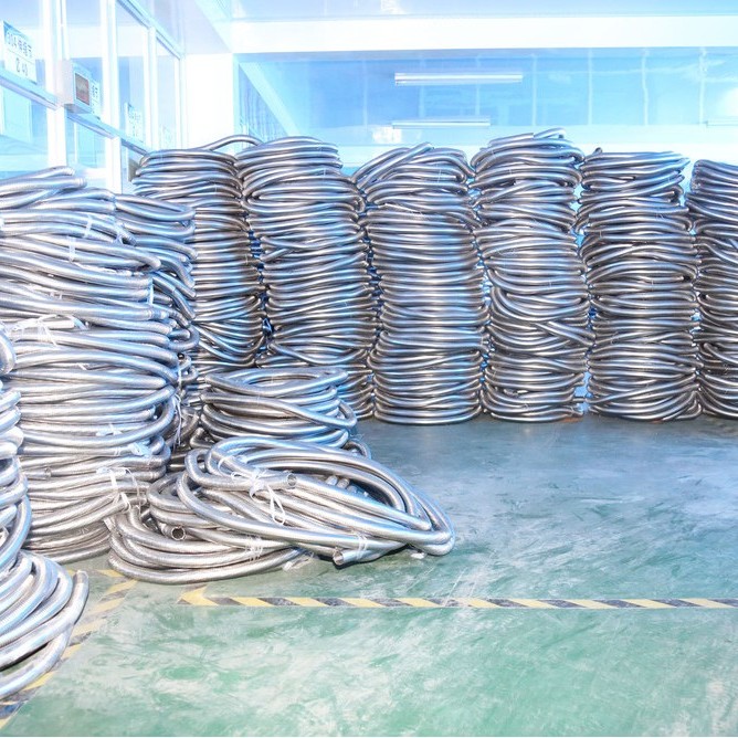 أنبوب مرن العادم مع التعشيق