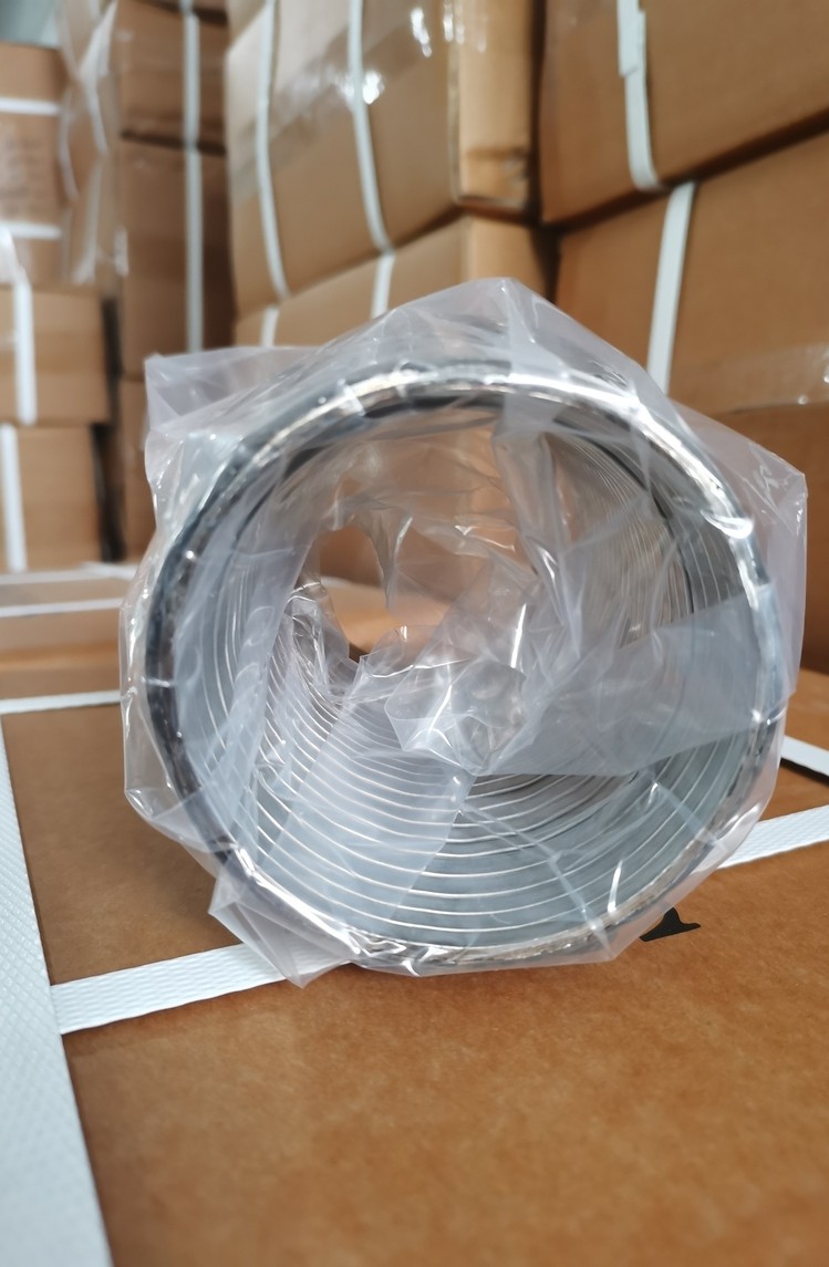 بطانة التعشيق الداخلية لأنبوب Interlock Flex صورة مقربة