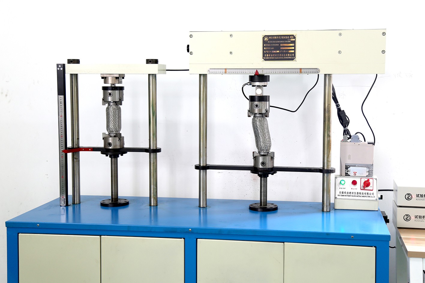 Exhaust flex pipe test اختبار الأنابيب المرنة العادم