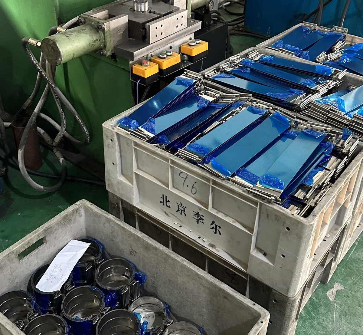 موصل مشبك كم العادم عالي التحمل