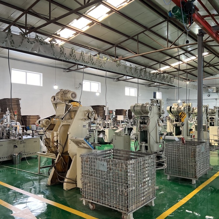 صندوق تشكيلة خرطوم المشبك المخصص للبيع بالجملة وتوريد المعدات الأصلية